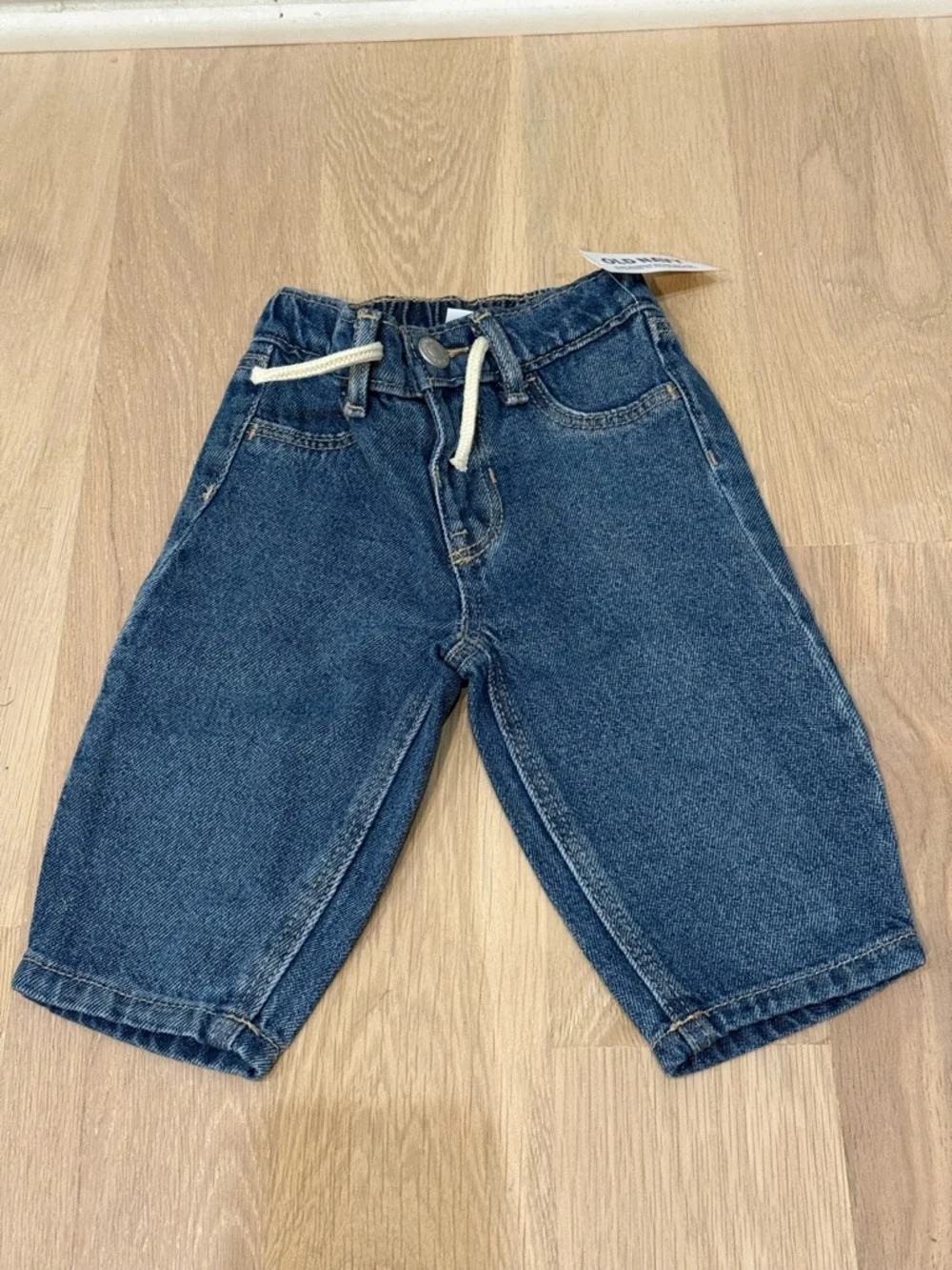Old Navy (baby) Dark Blue Denim Pull-On Barrel Jeans size 3-6mo